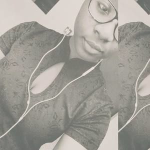 Meet your Posher, Amina